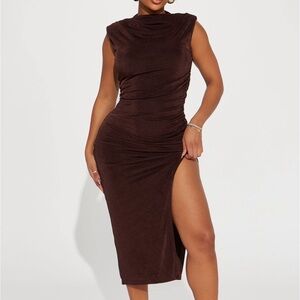 Brown midi dress Fashion Nova- Size M